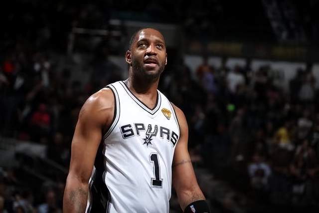 詹姆斯41+20天津送吉林6连败 北控克广厦6连胜